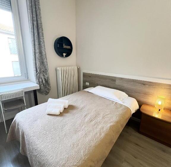 پانسیون Easyrooms One