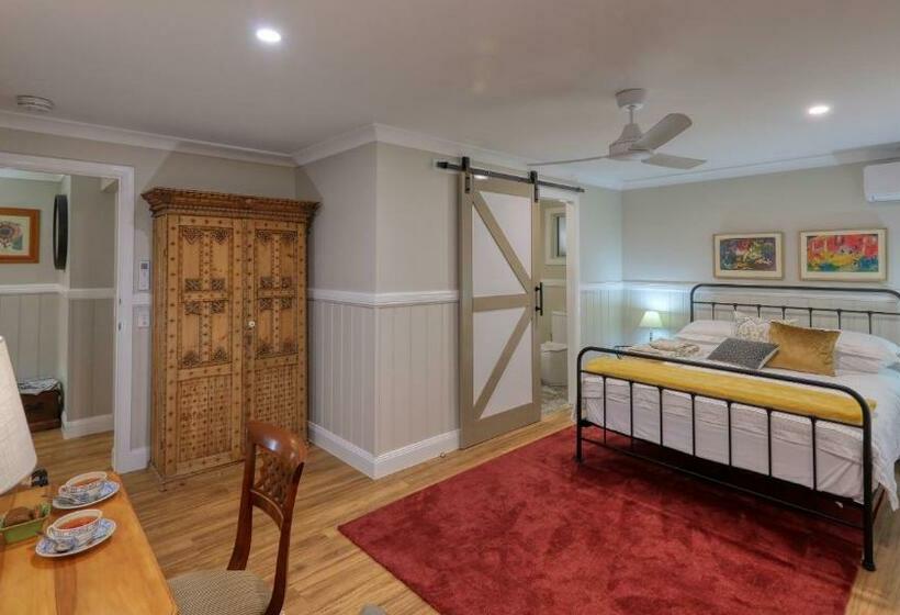 펜션 Mitta Glen Guesthouse