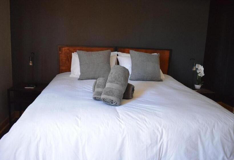 بنسيون Nooitgedacht Town Lodge