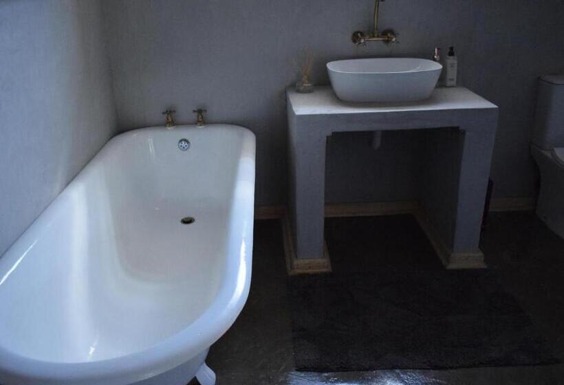 بنسيون Nooitgedacht Town Lodge