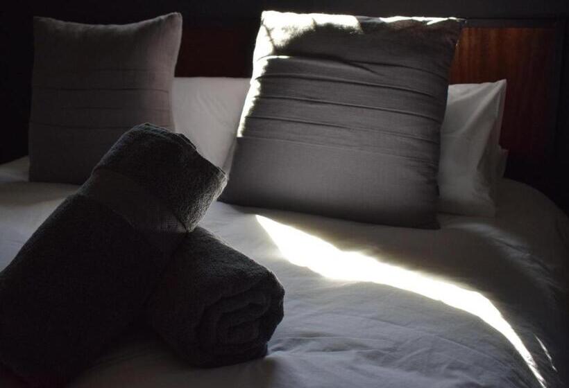 بنسيون Nooitgedacht Town Lodge