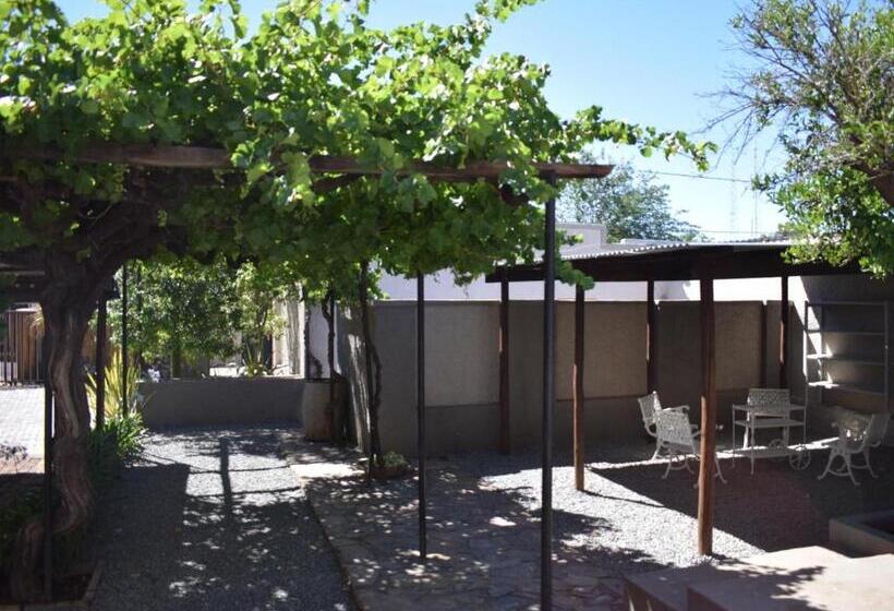 بنسيون Nooitgedacht Town Lodge