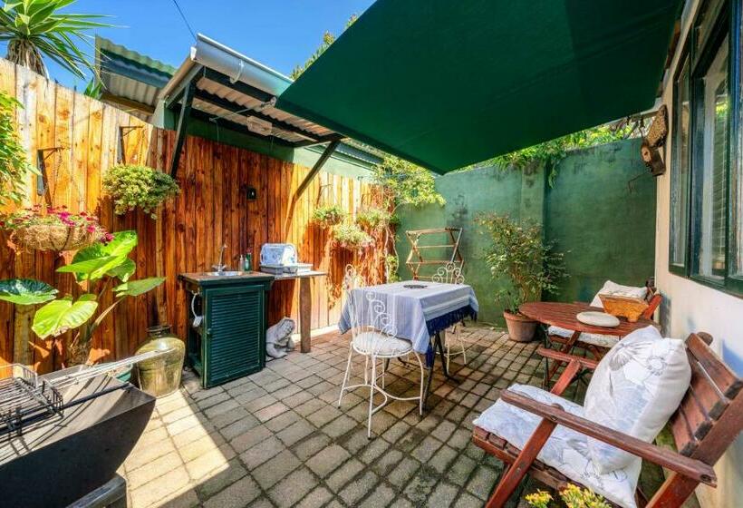 بنسيون O So Kozi