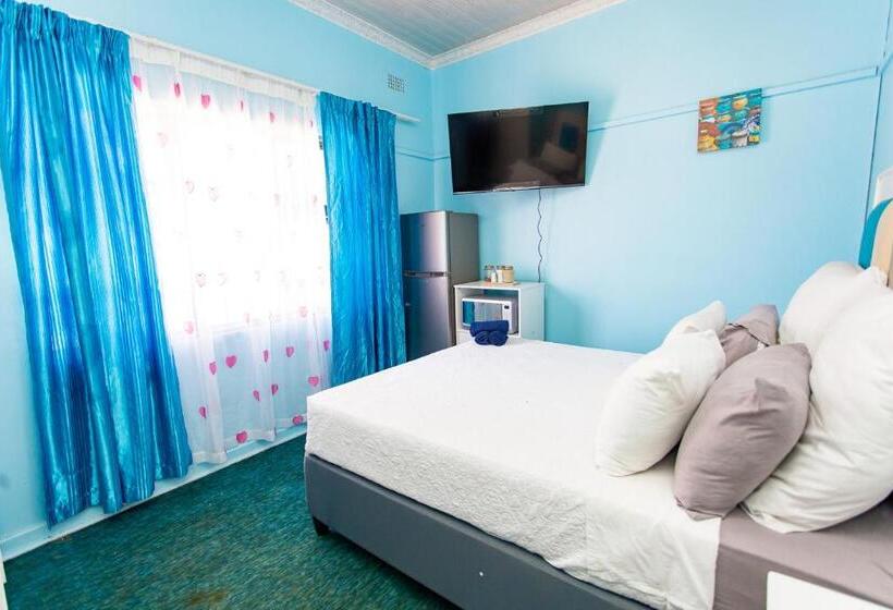 膳宿费 The Hide On Kilburn