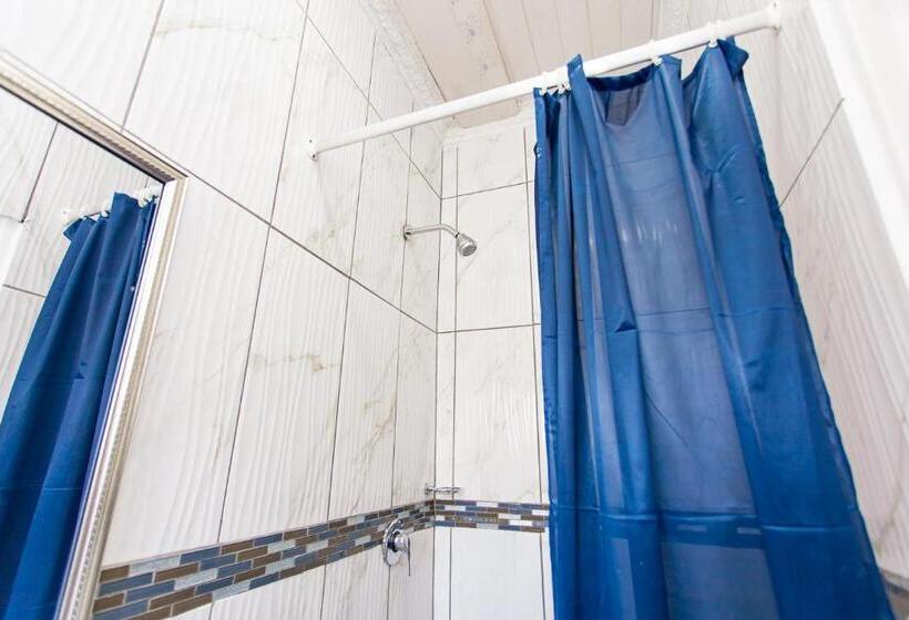 膳宿费 The Hide On Kilburn