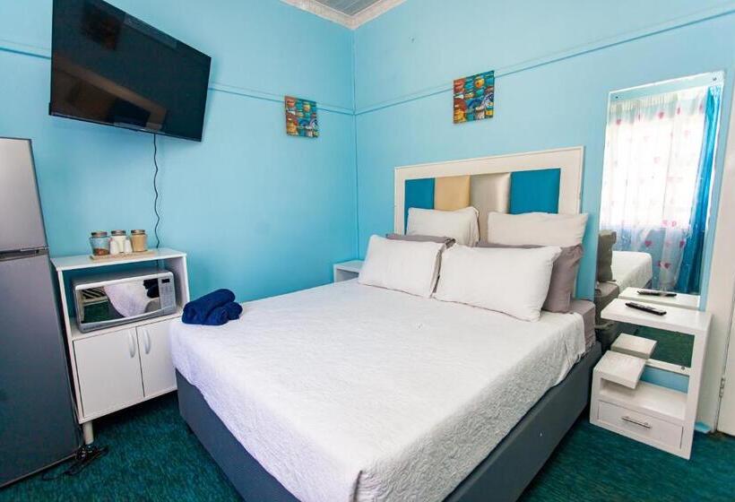 膳宿费 The Hide On Kilburn