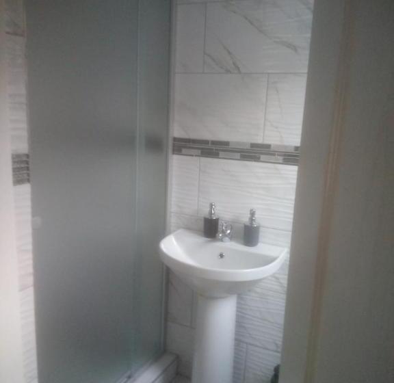 膳宿费 The Hide On Kilburn