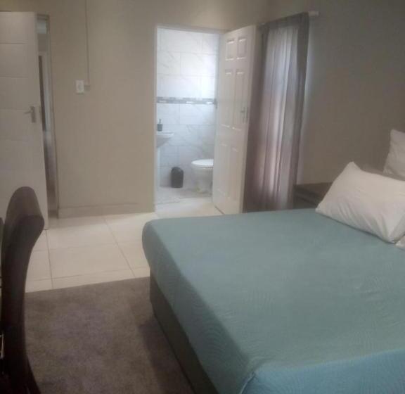 膳宿费 The Hide On Kilburn