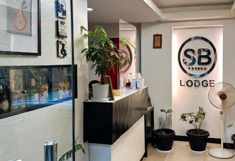 Reddoorz At S B Lodge Taguig