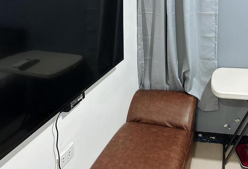 Reddoorz At S B Lodge Taguig