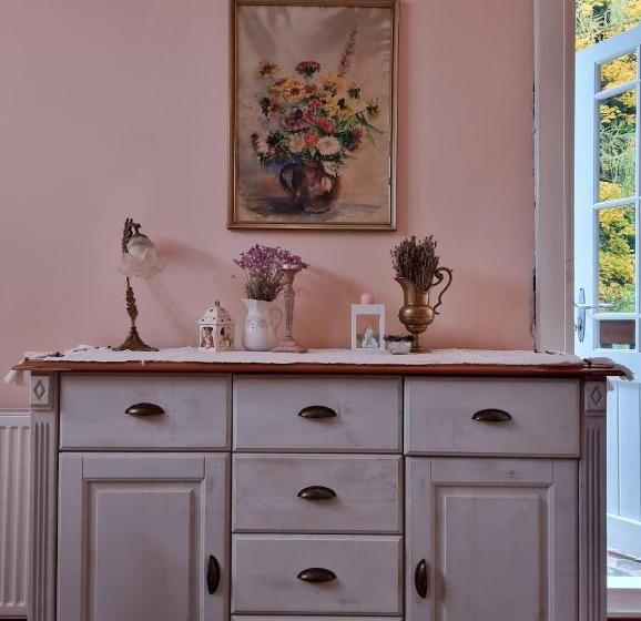 Royal Residence 1901