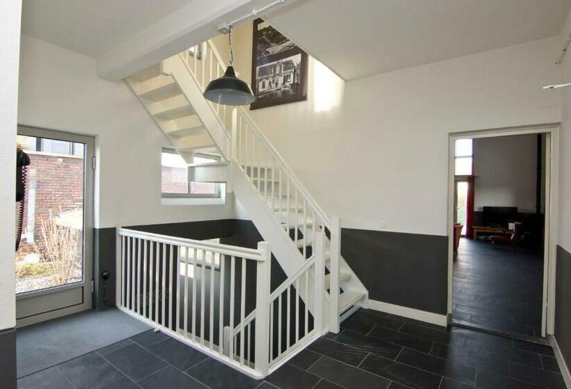 B&b Pompgebouw Aan De Rijn