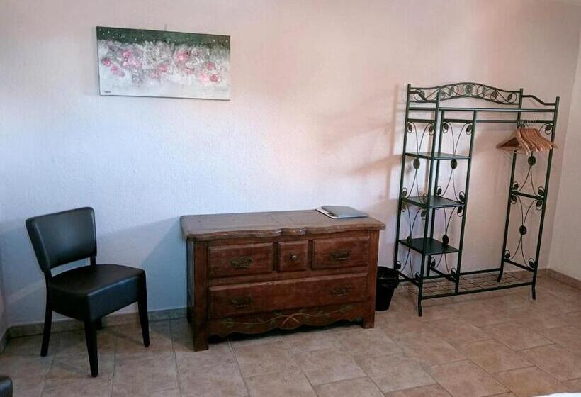 住宿加早餐  õ 2040 Chambre Sapin