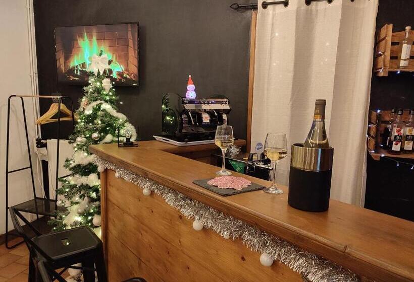 住宿加早餐  õ 2040 Chambre Sapin