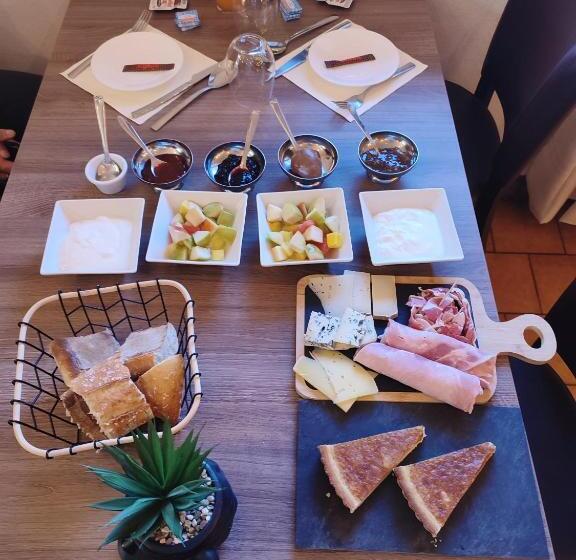 住宿加早餐  õ 2040 Chambre Sapin