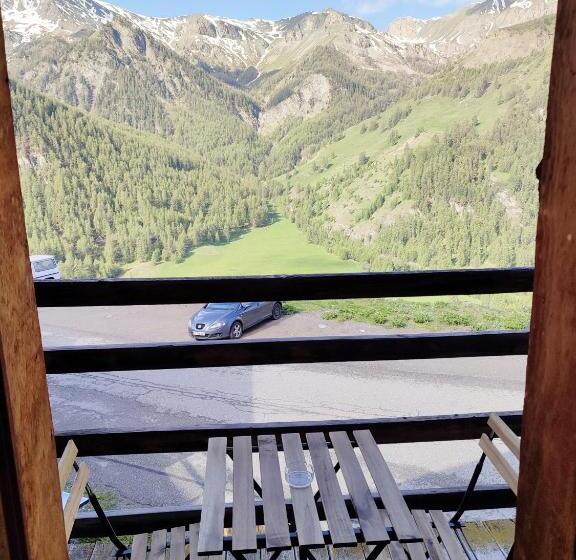 住宿加早餐  õ 2040 Chambre Sapin