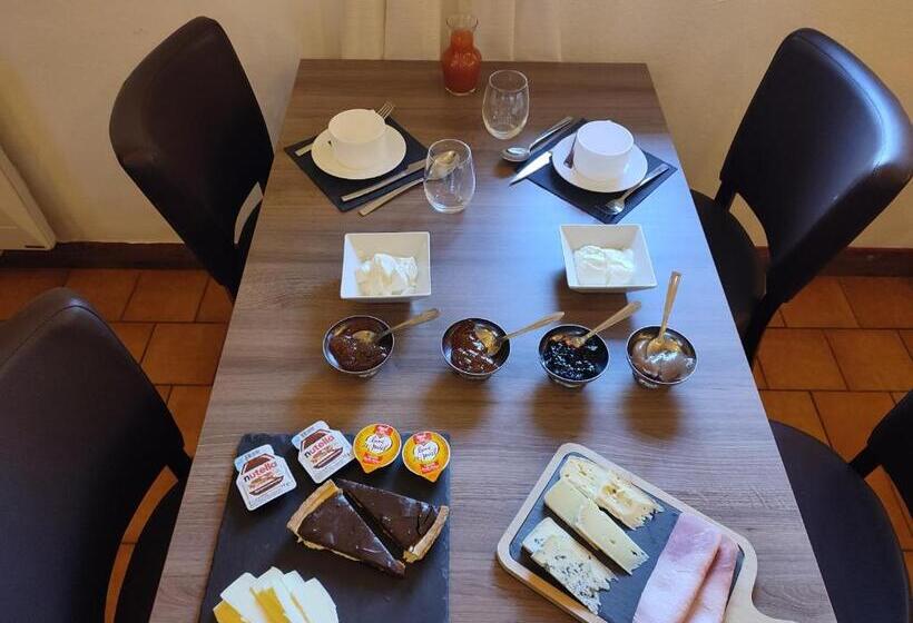 住宿加早餐  õ 2040 Chambre Sapin