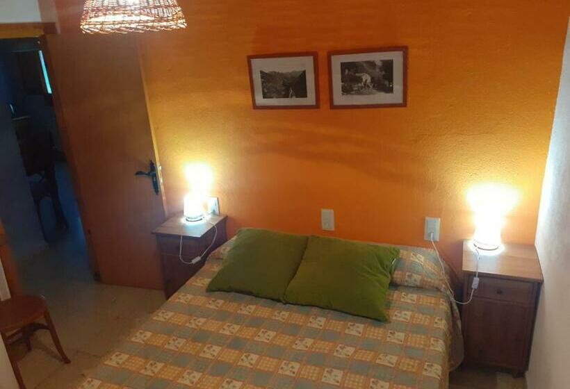 민박 Cal Calau Vegà