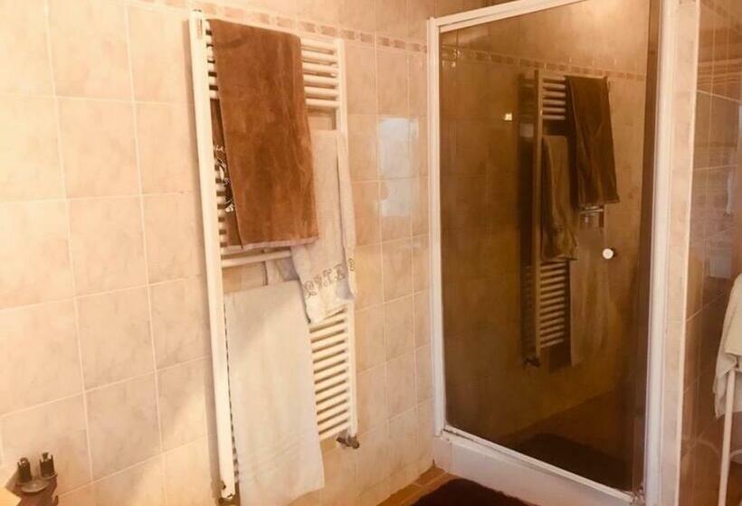 مبيت وإفطار Chambres D Hôtes   Piscine   Wifi   Les Hauts D Eleisa