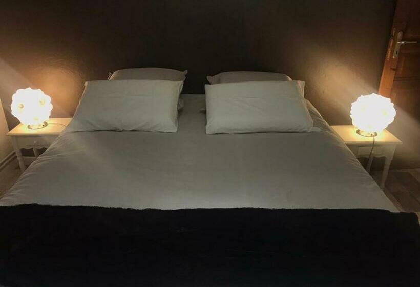 مبيت وإفطار Chambres D Hôtes   Piscine   Wifi   Les Hauts D Eleisa