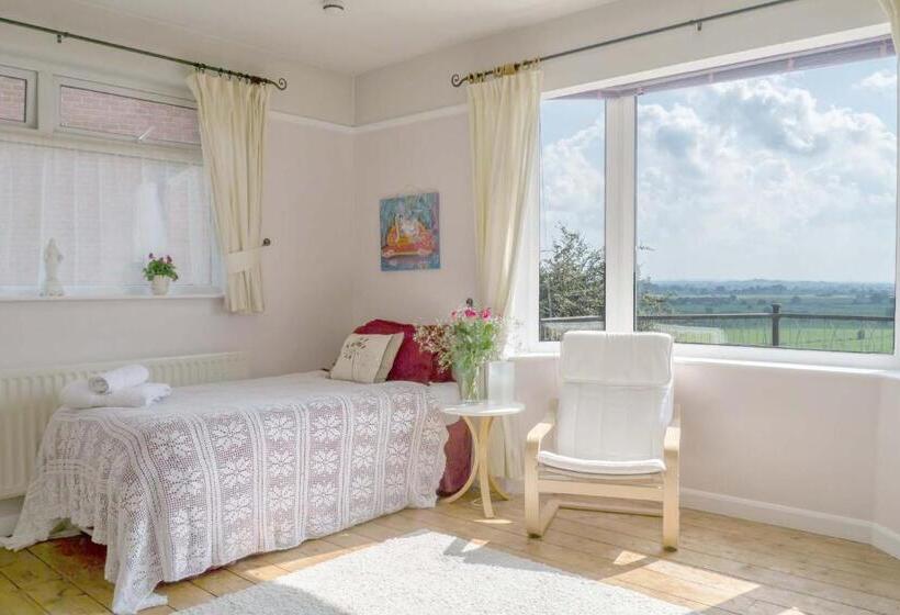 צימר Healing Waters Sanctuary For Exclusive Private Hire And Self Catering Board, Vegetarian, Alcohol & W