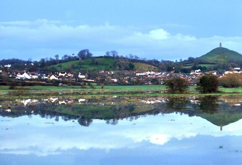 צימר Healing Waters Sanctuary For Exclusive Private Hire And Self Catering Board, Vegetarian, Alcohol & W