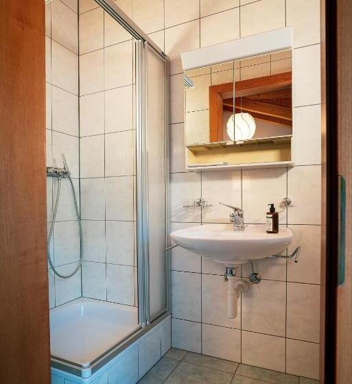 צימר Kulinarik & Geniesser Hôtel Strauss