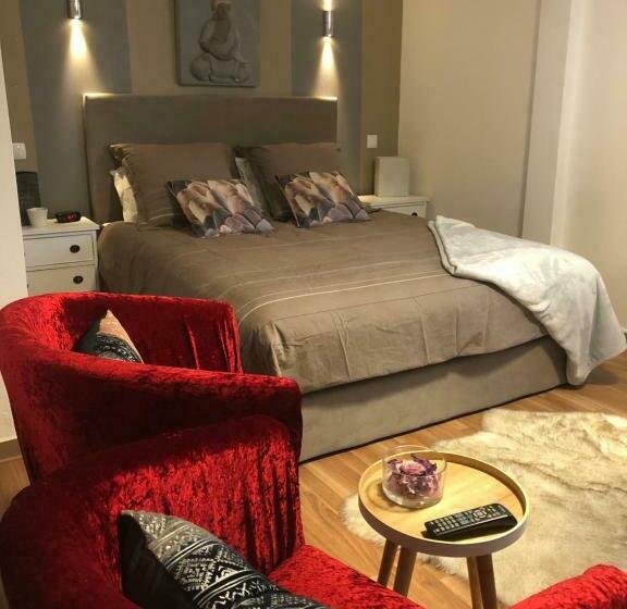 住宿加早餐  Maderedocevida