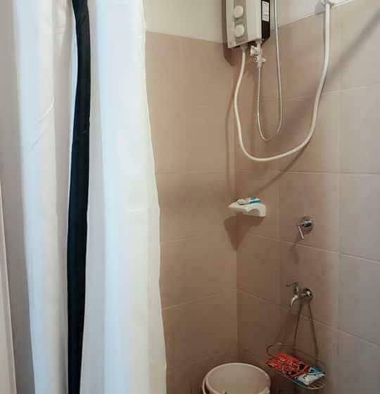 تختخواب و صبحانه Stanford Suites 2