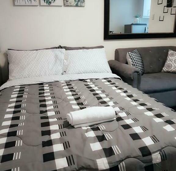 تختخواب و صبحانه Stanford Suites 2