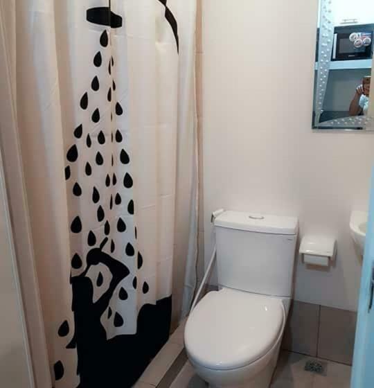 تختخواب و صبحانه Stanford Suites 2