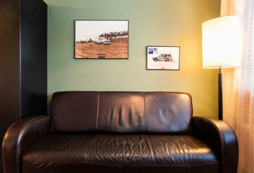 Kulkuri Hostellit Hämeenlinna