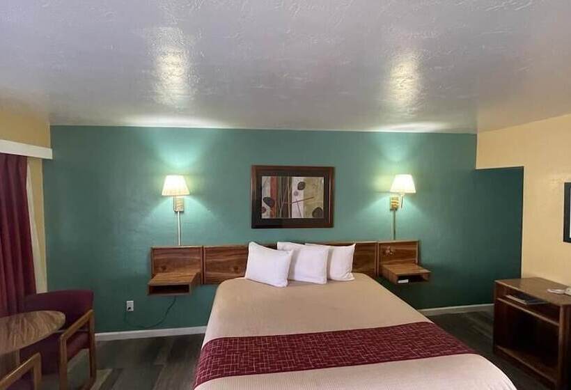 בית מלון כפרי American Inn