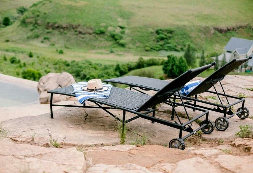 בית מלון כפרי Dragonview Lodge