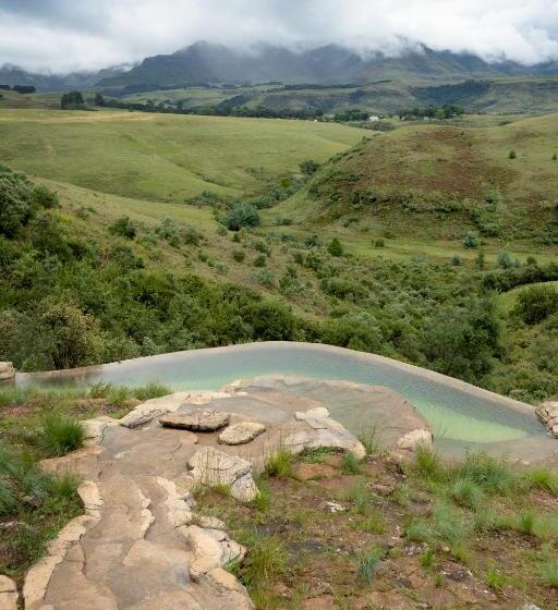 בית מלון כפרי Dragonview Lodge