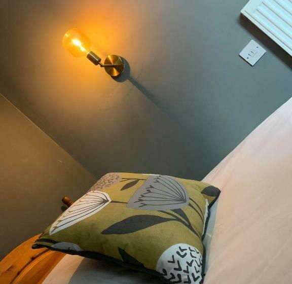 ホテル The Royal Oak