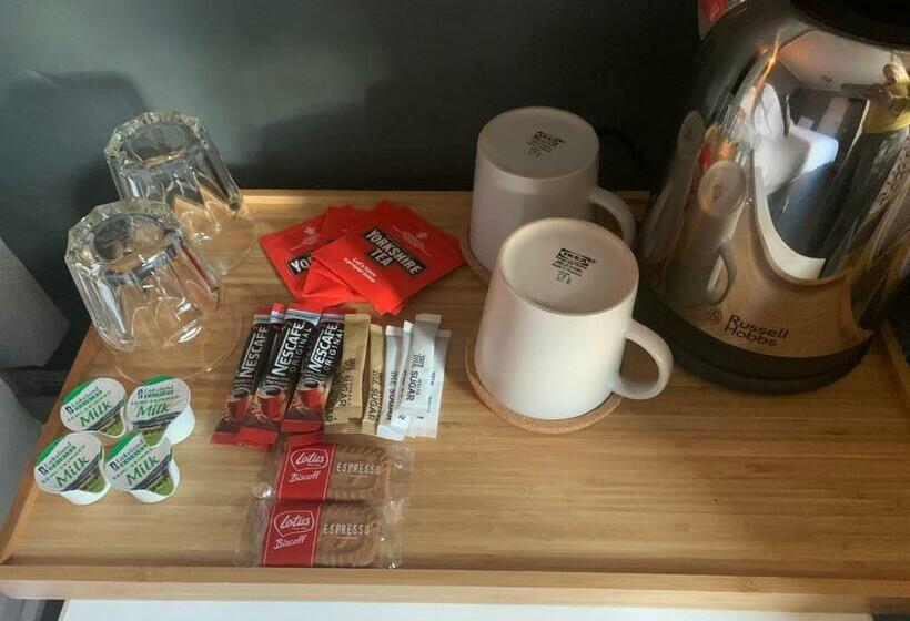 ホテル The Royal Oak