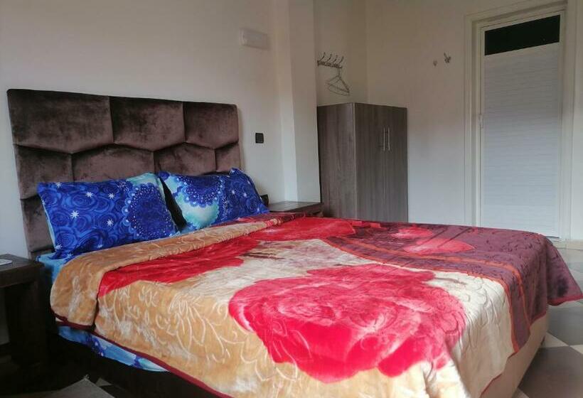 Отель Zellaka Hôtel & Café