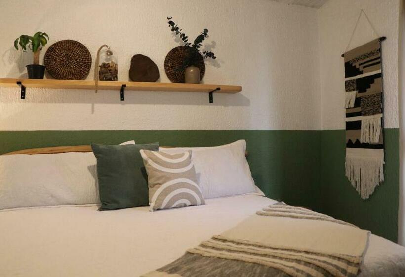 بنسيون Casa Madera