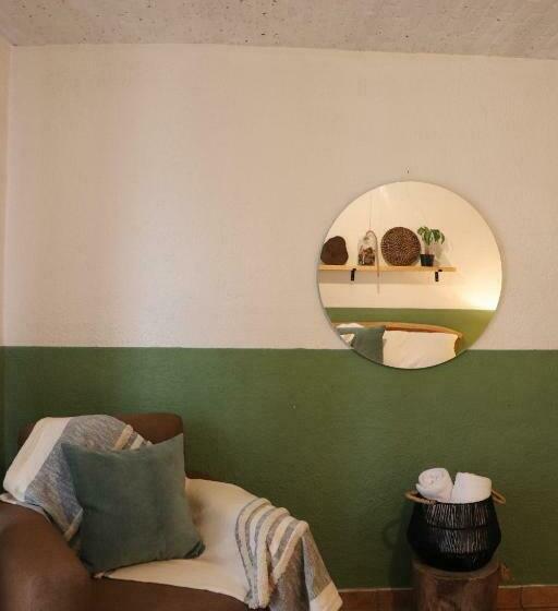 بنسيون Casa Madera