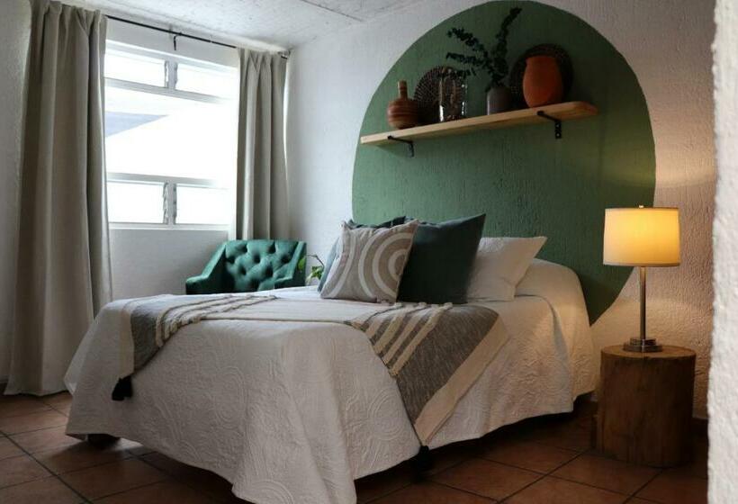 بنسيون Casa Madera