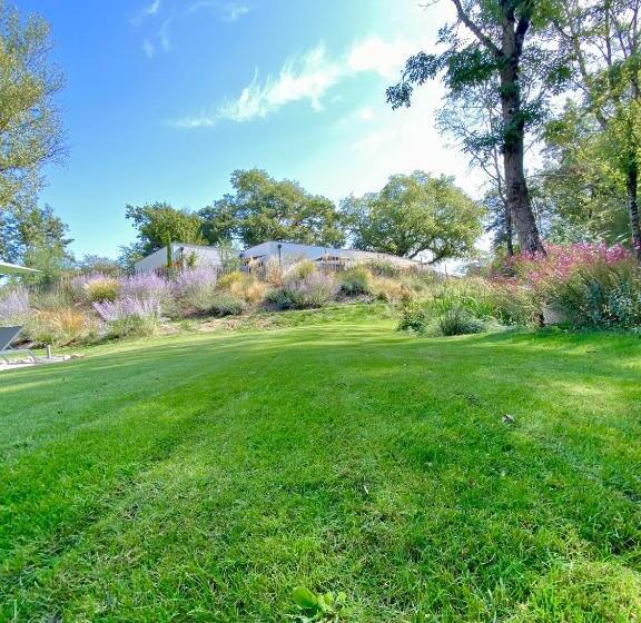 Пансион Chambres Avec Jacuzzi Privatif Kassiopée Bed & Spa