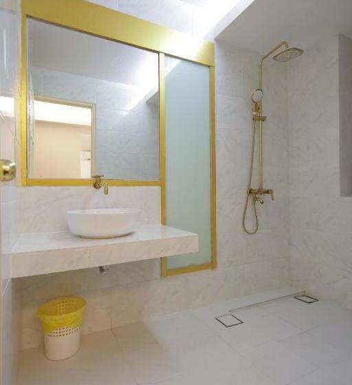 פנסיון Omar Bb Studio