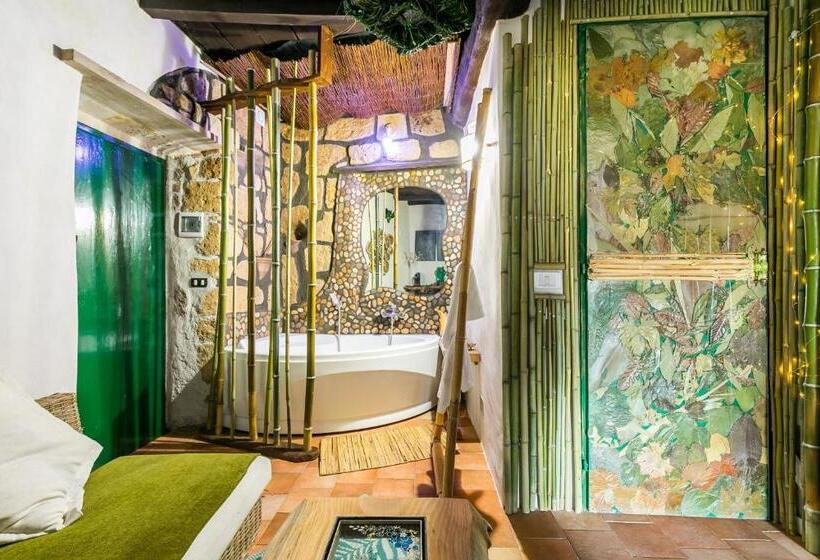 ペンション Opera Suites   Il Sentiero Della Felicità