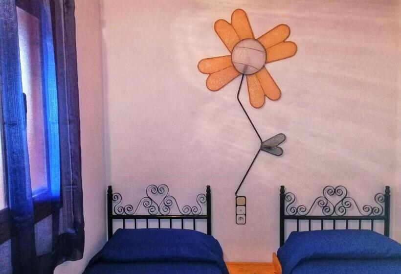 مبيت وإفطار Casa Proyecto Pepe Bravo   Arte De Manos Y Corazón