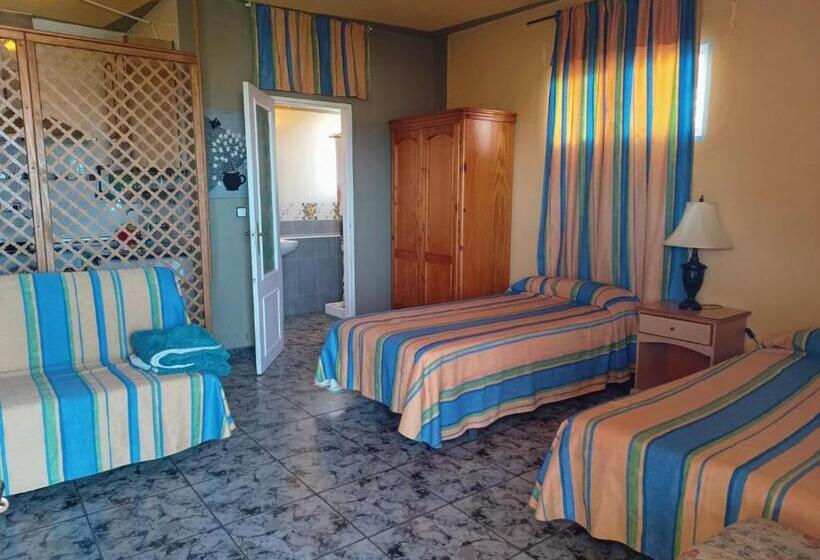 مبيت وإفطار Casa Proyecto Pepe Bravo   Arte De Manos Y Corazón