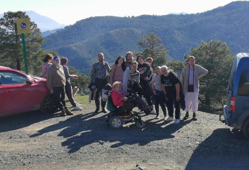 مبيت وإفطار Casa Proyecto Pepe Bravo   Arte De Manos Y Corazón