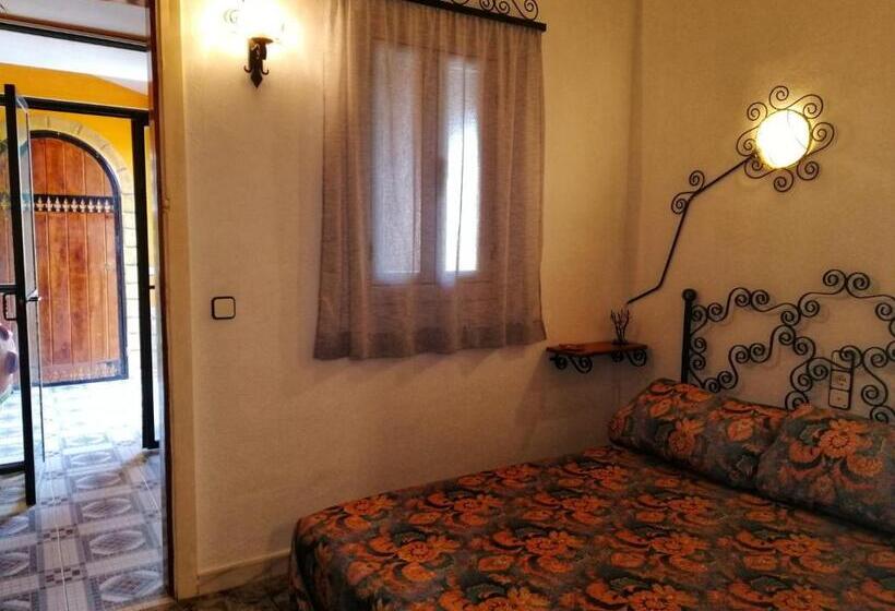 住宿加早餐  Casa Proyecto Pepe Bravo   Arte De Manos Y Corazón