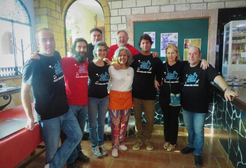 مبيت وإفطار Casa Proyecto Pepe Bravo   Arte De Manos Y Corazón