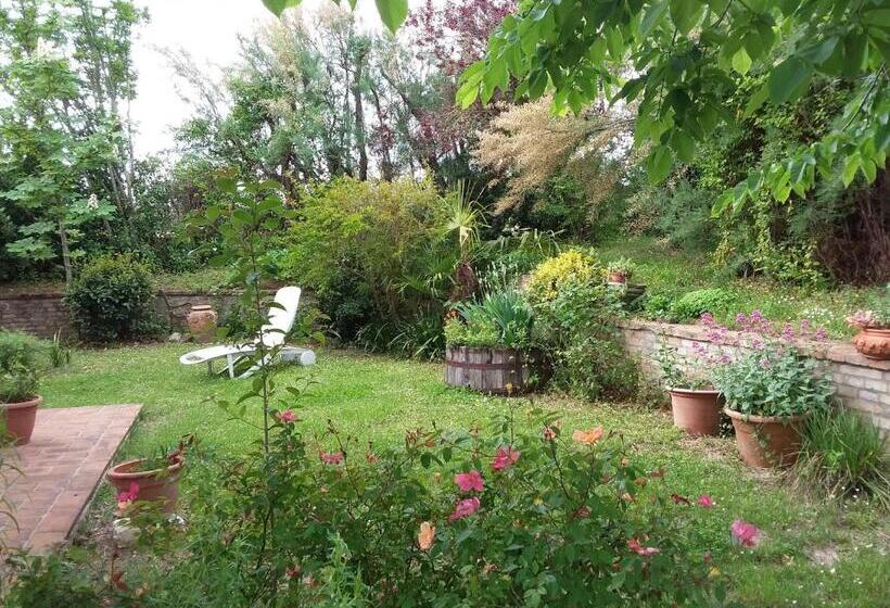 مبيت وإفطار I Tamerici